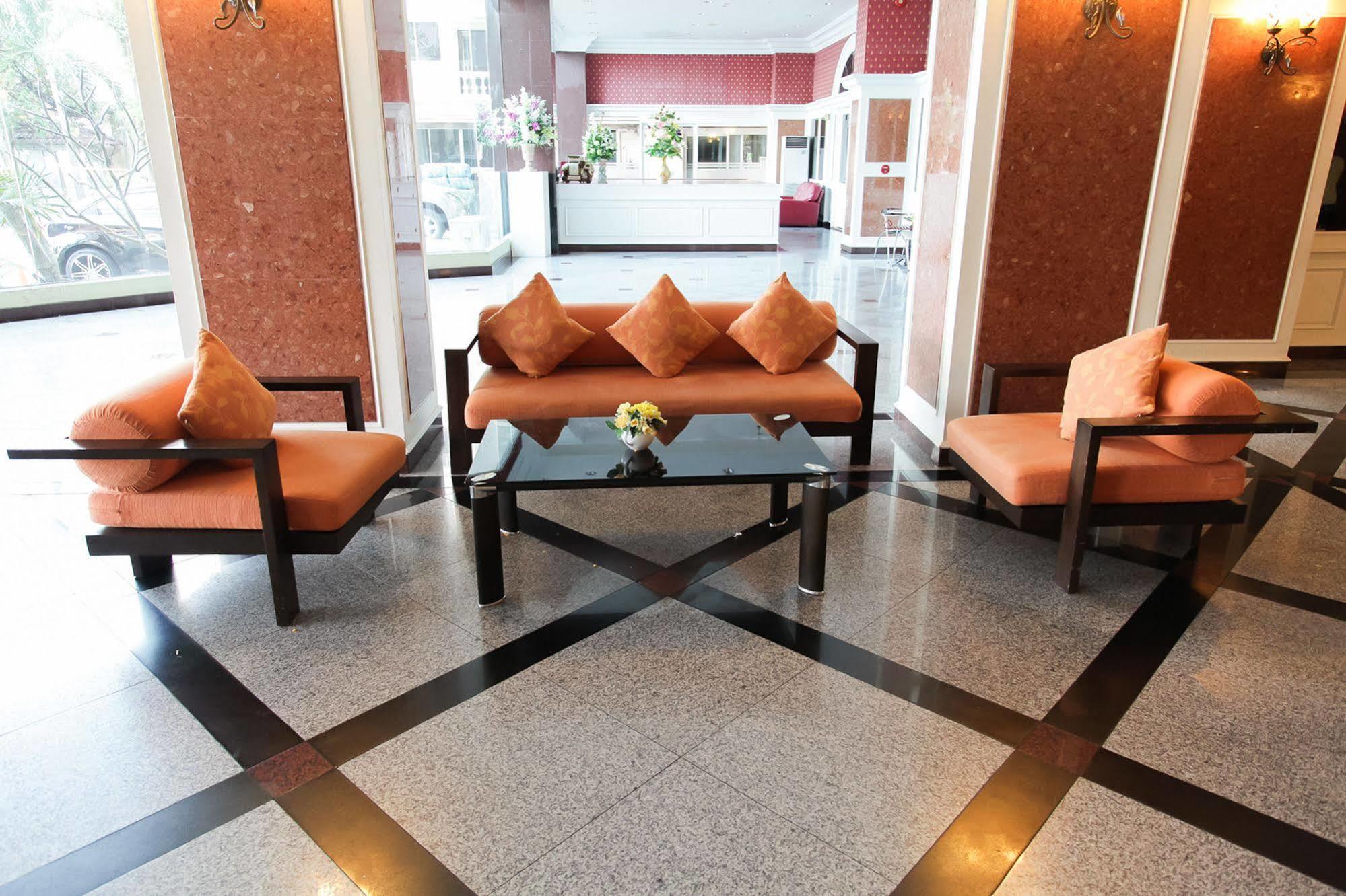 Zen Rooms Bangchak Бангкок Экстерьер фото