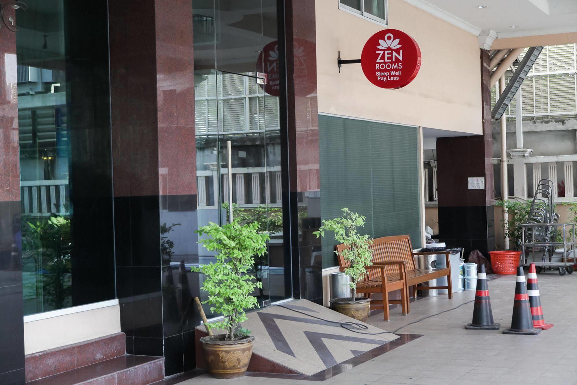 Zen Rooms Bangchak Бангкок Экстерьер фото